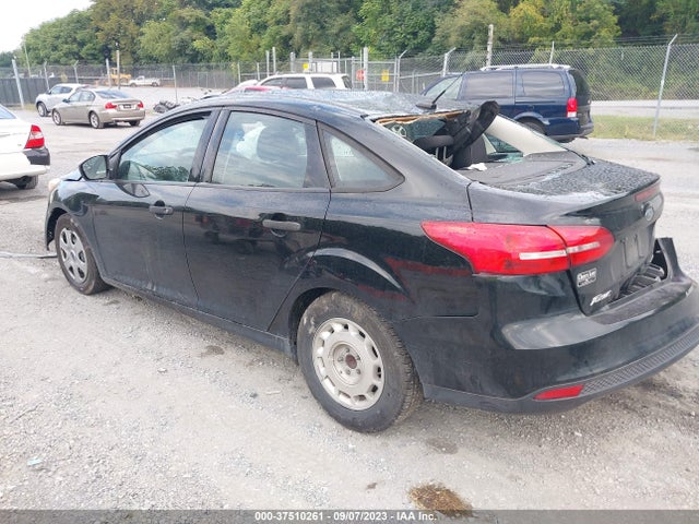 2016 FORD FOCUS S VIN: 1FADP3E20GL360215