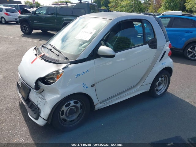 2015 SMART FORTWO PASSION/PURE VIN: WMEEJ3BA5FK805257