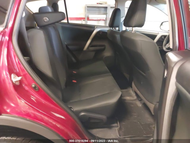 Toyota RAV4 LE 2018 2T3ZFREV7JW511488 Image 8