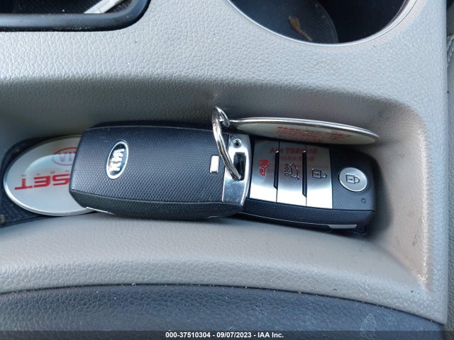 2020 KIA SPORTAGE S VIN: KNDP63AC8L7684167