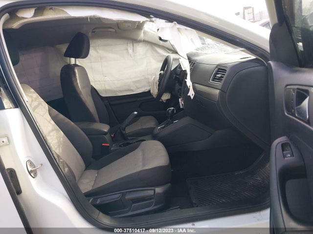 3VW2B7AJ7JM253105 Volkswagen Jetta 1.4t S