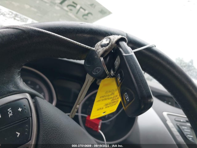 2013 HYUNDAI ELANTRA LIMITED VIN: KMHDH4AE8DU629835