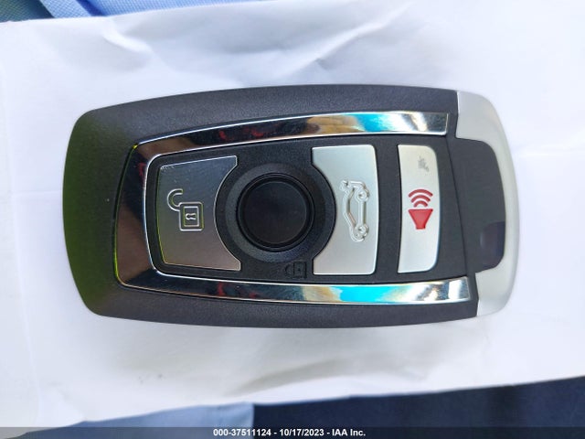 BMW 6 Series 640i 2016 WBA6D0C52GG432240 Image 11