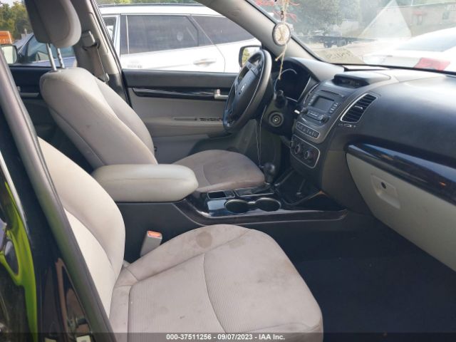 5XYKT3A64FG577461 KIA SORENTO LX