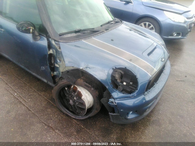 2011 MINI COOPER CLUBMAN WMWZG3C55BTY30757 Photo 5