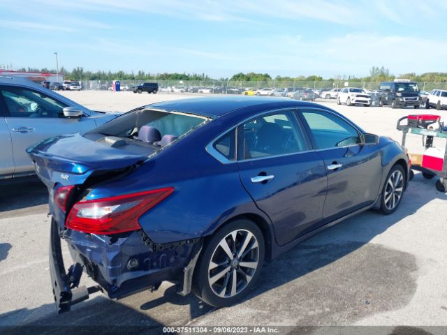 1N4AL3AP5HC290860 Nissan Altima 2.5 Sr
