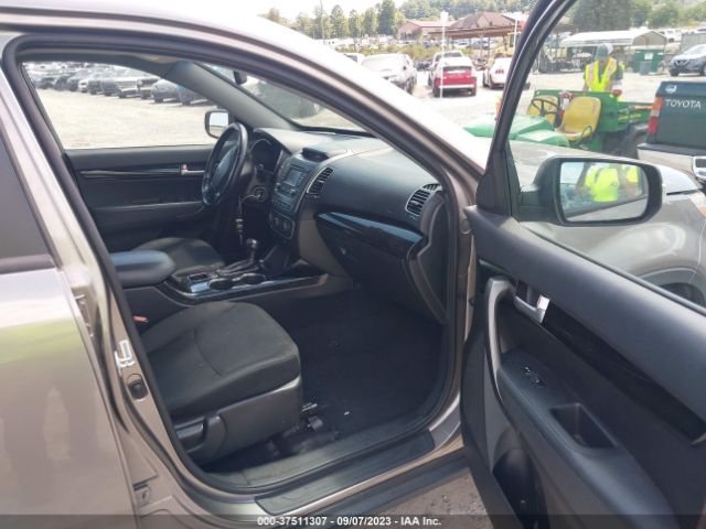 5XYKT4A68FG641068 KIA SORENTO LX