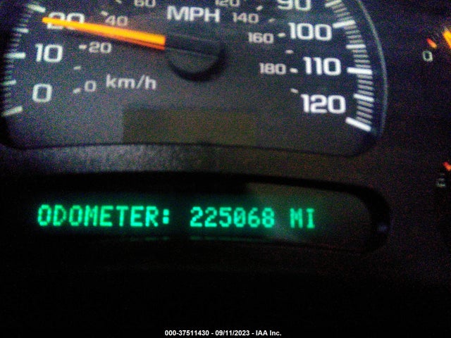 2005 GMC SIERRA 1500 SLT VIN: 2GTEK13T351369359