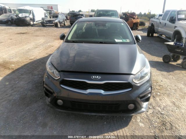 3KPF24AD1KE103581 KIA Forte Lxs
