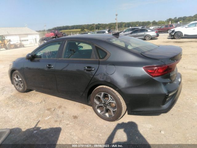 3KPF24AD1KE103581 KIA Forte Lxs