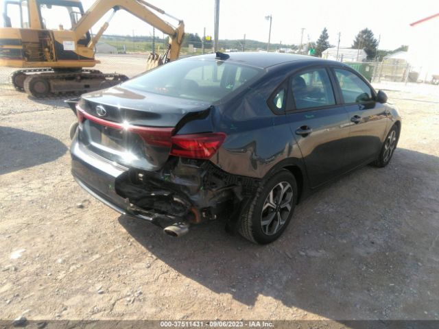 3KPF24AD1KE103581 KIA Forte Lxs