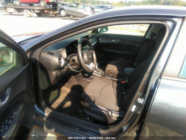 3KPF24AD1KE103581 KIA Forte Lxs