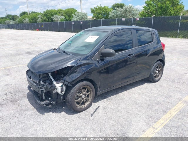 Chevrolet SPARK LS 2017 KL8CB6SA3HC827980 Image 2