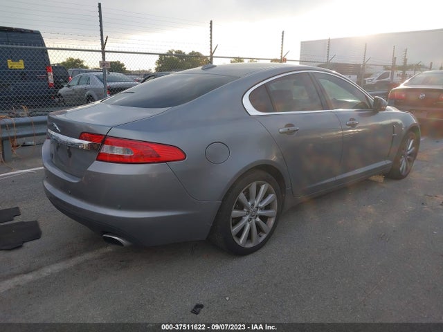 2010 JAGUAR XF SAJWA0GB2ALR61697 Photo 3