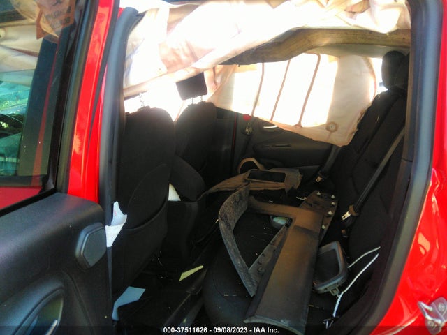 ZACCJABT9FPB24133 Jeep Renegade Latitude