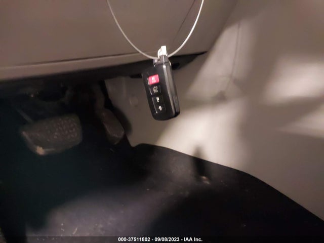 2017 TOYOTA HIGHLANDER XLE/SE VIN: 5TDJZRFH8HS521908