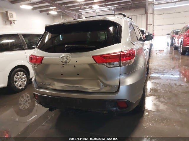 2017 TOYOTA HIGHLANDER XLE/SE VIN: 5TDJZRFH8HS521908