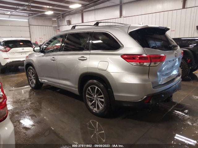2017 TOYOTA HIGHLANDER XLE/SE VIN: 5TDJZRFH8HS521908