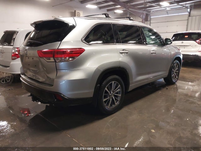 2017 TOYOTA HIGHLANDER XLE/SE VIN: 5TDJZRFH8HS521908