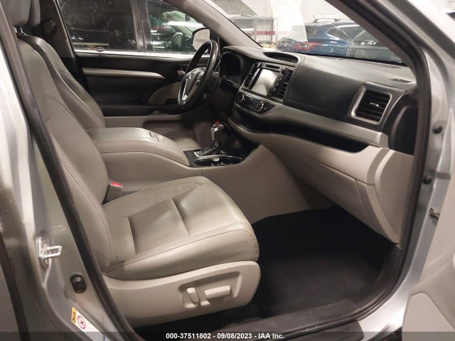 2017 TOYOTA HIGHLANDER XLE/SE VIN: 5TDJZRFH8HS521908
