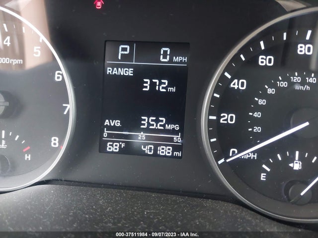 2018 HYUNDAI ELANTRA SE VIN: 5NPD74LF3JH321510