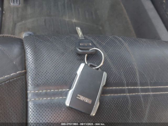 1GT120E89FF525951 GMC Sierra 2500hd Denali