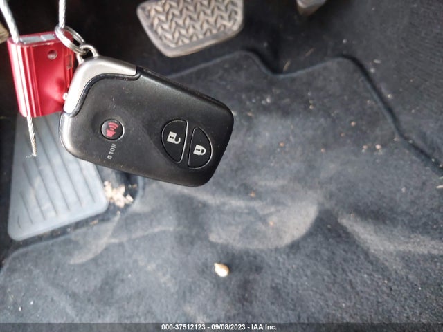 2012 LEXUS CT 200H VIN: JTHKD5BHXC2101907