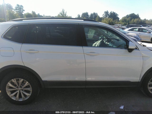 3VV2B7AX4JM067966 Volkswagen Tiguan Sel/se