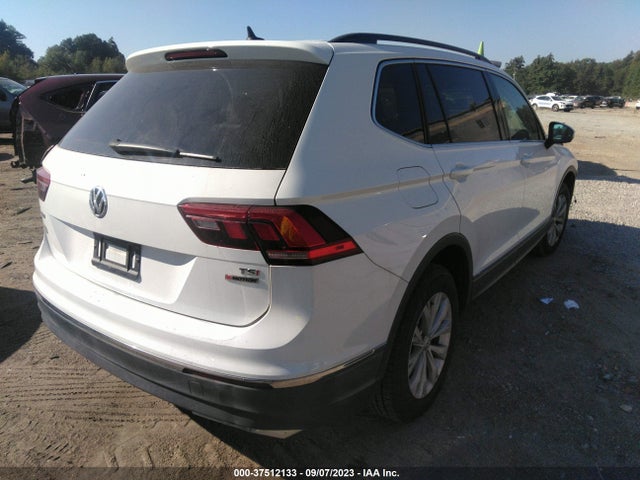 3VV2B7AX4JM067966 Volkswagen Tiguan Sel/se