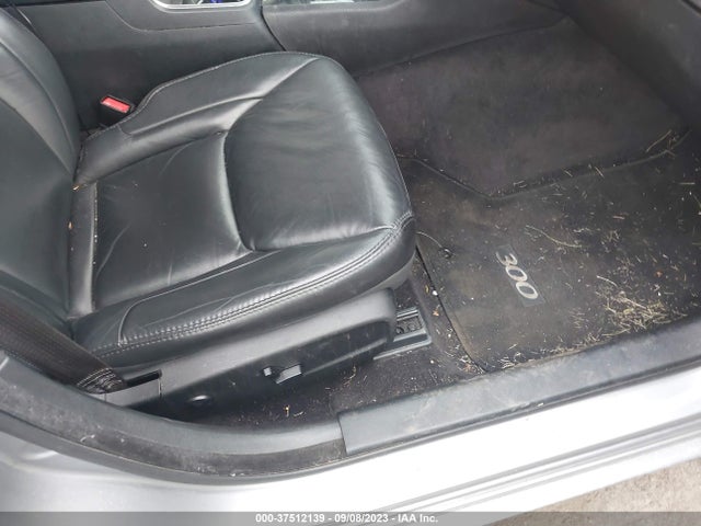 Chrysler 300 Limited 2017 2C3CCARG2HH571415 Image 5