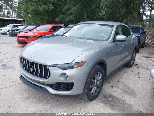 ZN661XUA8JX283435 Maserati Levante
