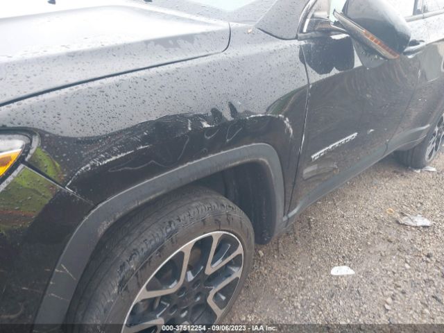 3C4NJDCB9JT207238 Jeep Compass Limited
