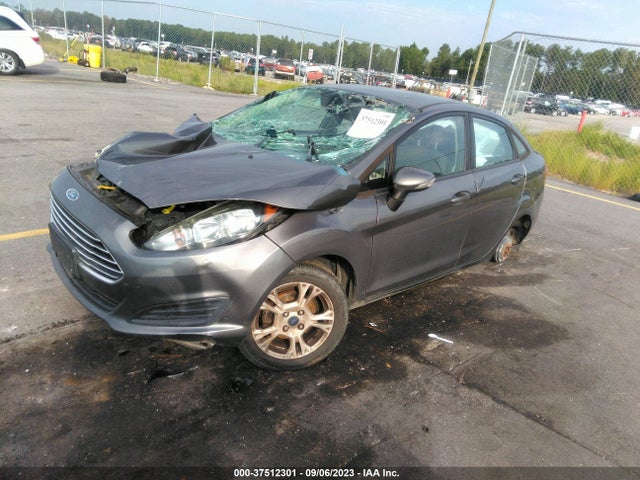 Ford FIESTA SE 2014 3FADP4BJ9EM240216 Image 2