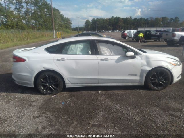 3FA6P0LU4JR131573 Ford Fusion Hybrid Se