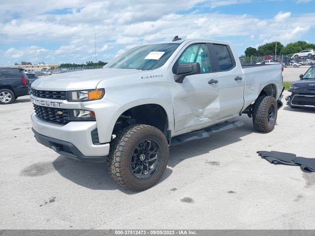 Chevrolet Silverado 1500 Custom 2021 1GCRWBEK1MZ320604 Image 2