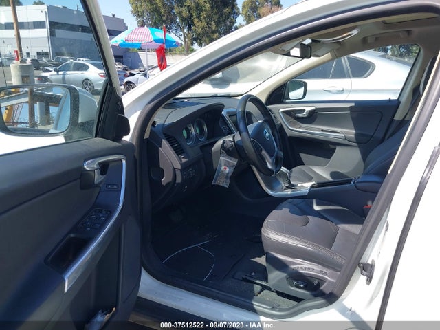 2013 VOLVO XC60 T6 VIN: YV4902DZ3D2414067