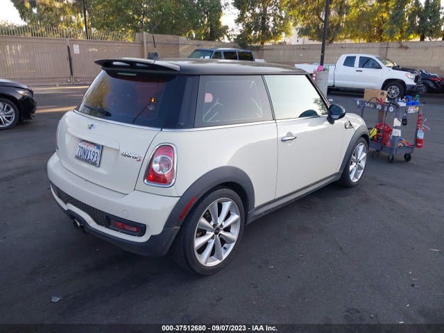 2013 MINI COOPER HARDTOP WMWSV3C54DT395322 Photo 3