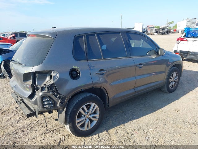 WVGAV3AX7EW550167 Volkswagen TIGUAN S