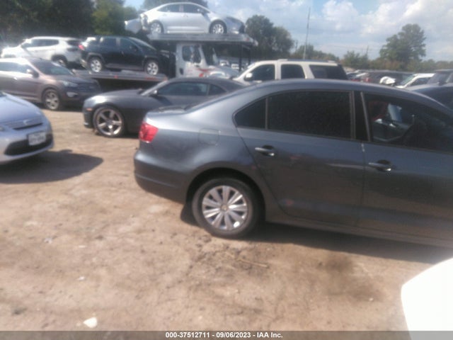 3VW2K7AJ7EM290435 Volkswagen Jetta Sedan S
