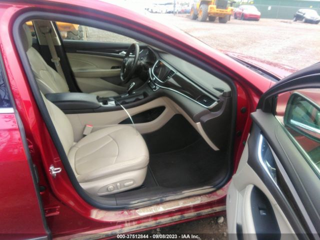1G4ZP5SZ0JU143791 Buick Lacrosse Essence