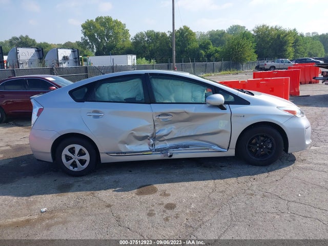 Toyota Prius Four/five/three/one/two 2014 JTDKN3DU2E0376277 Image 5