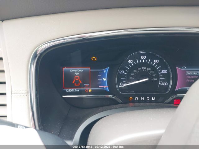5LMJJ2HT9HEL00249 Lincoln Navigator Select