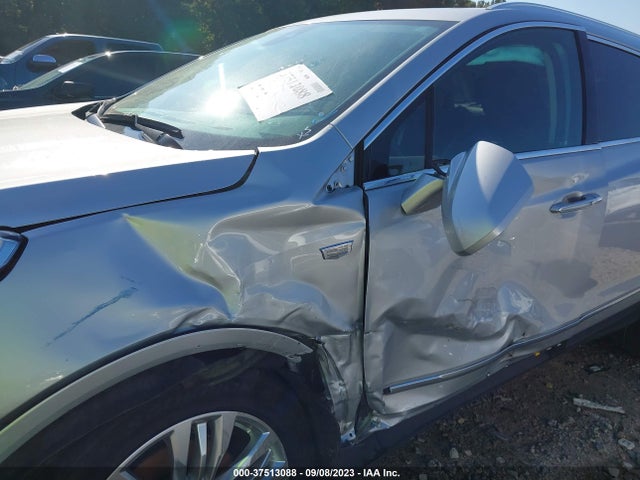 1GYKNCRS0HZ104764 Cadillac Xt5 Premium Luxury Fwd