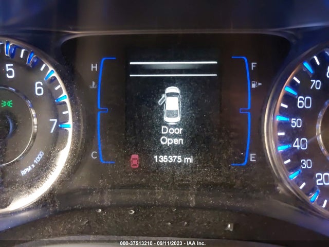 Chrysler 200 Limited 2015 1C3CCCAB5FN663957 Image 7