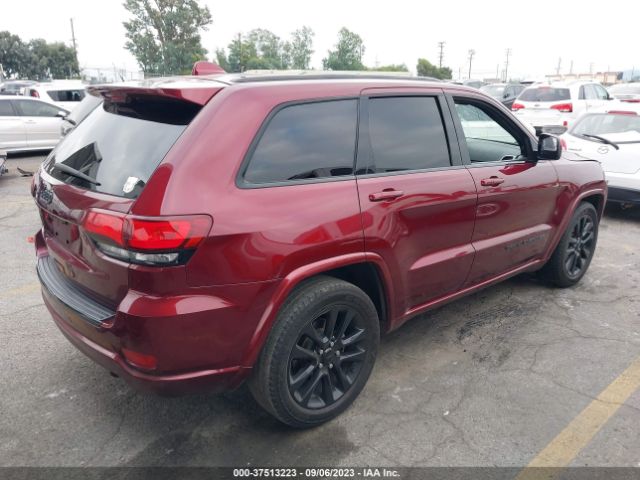 1C4RJEAG3JC304582 Jeep Grand Cherokee Altitude