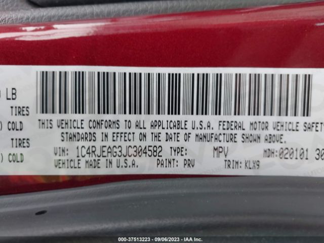 1C4RJEAG3JC304582 Jeep Grand Cherokee Altitude