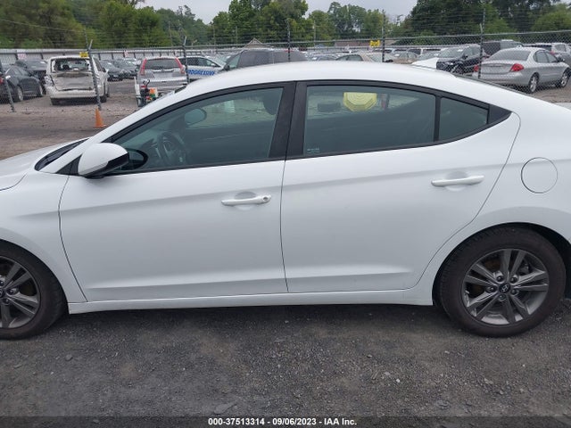 2018 HYUNDAI ELANTRA SEL VIN: 5NPD84LF5JH289401