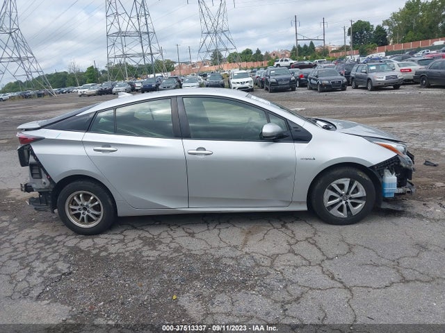 Toyota Prius Four 2016 JTDKARFU7G3009629 Image 6