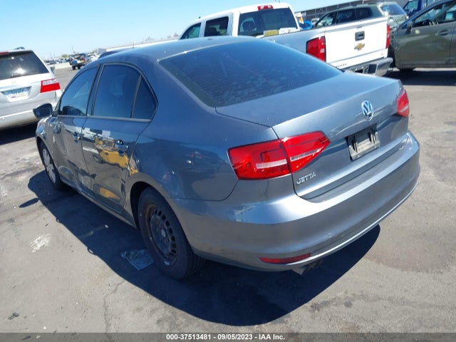 3VW2K7AJXFM423769 Volkswagen Jetta Sedan 2.0l S