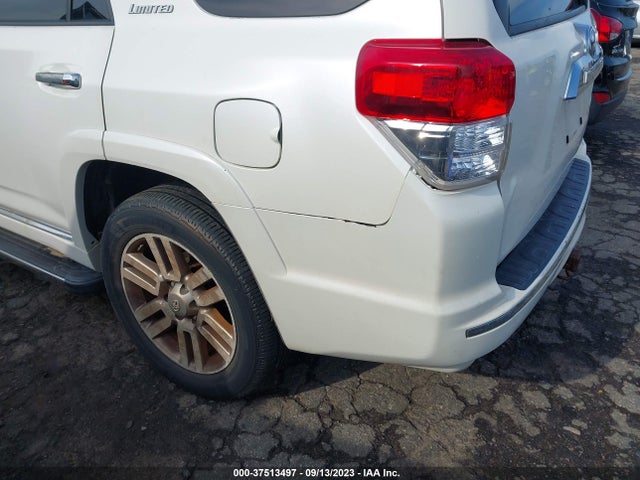 2011 TOYOTA 4RUNNER TRAIL/SR5/LIMITED VIN: JTEBU5JR8B5049102